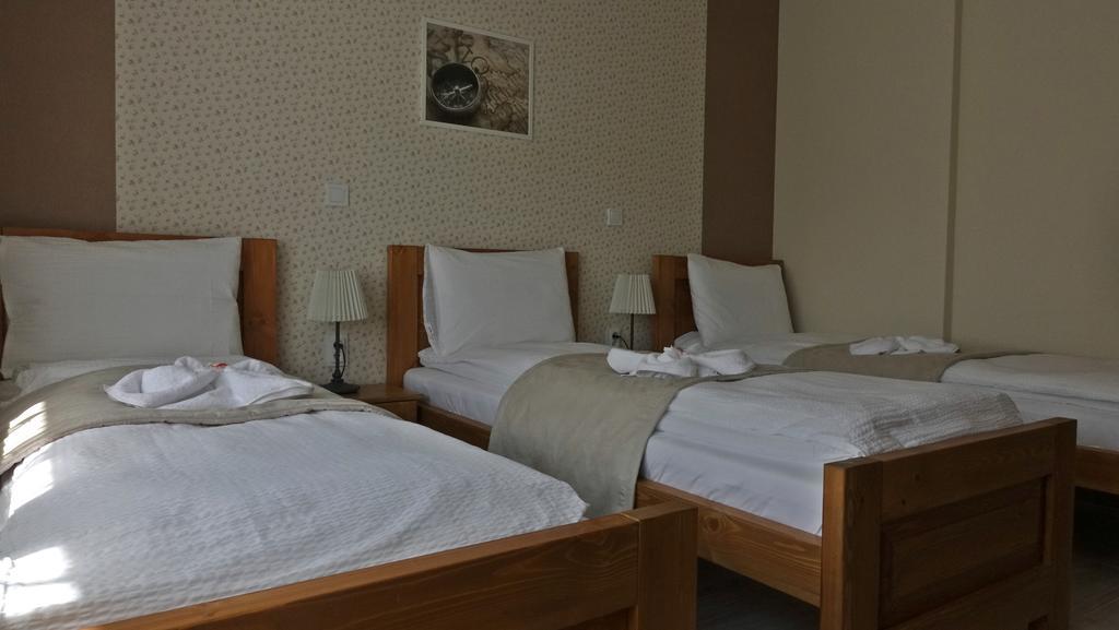 Alice Panzio Gold Bed and Breakfast Kalocsa Buitenkant foto